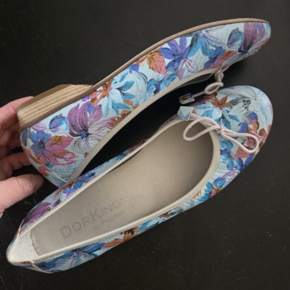 DORKING Floral Ballet Flats - Picture 8 of 14